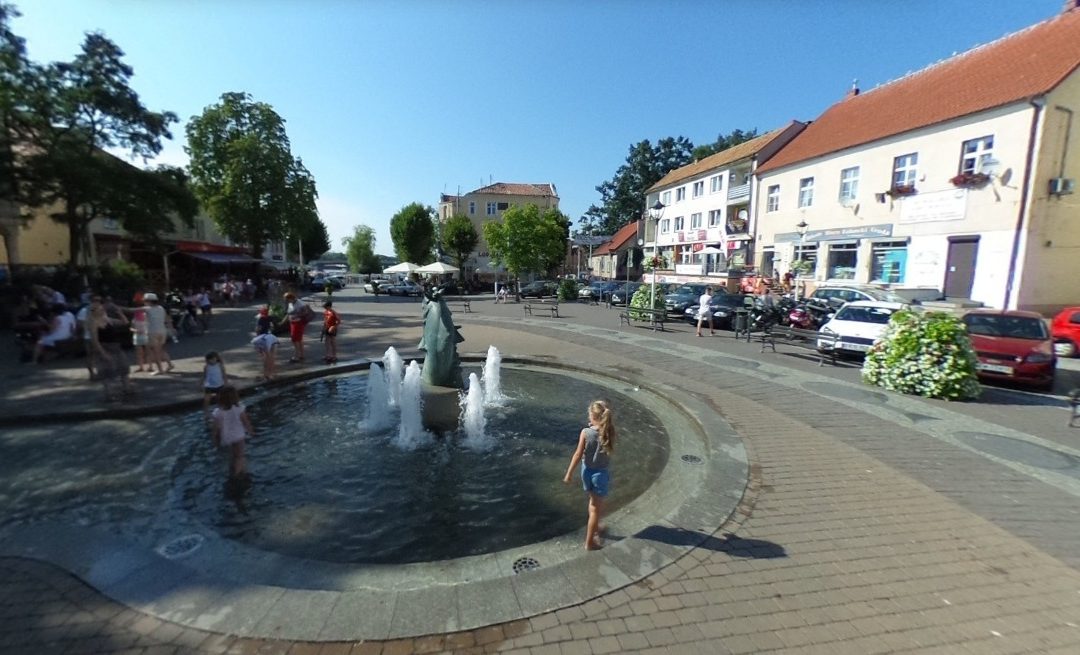 Mikołajki – Plac Wolności (Rynek)