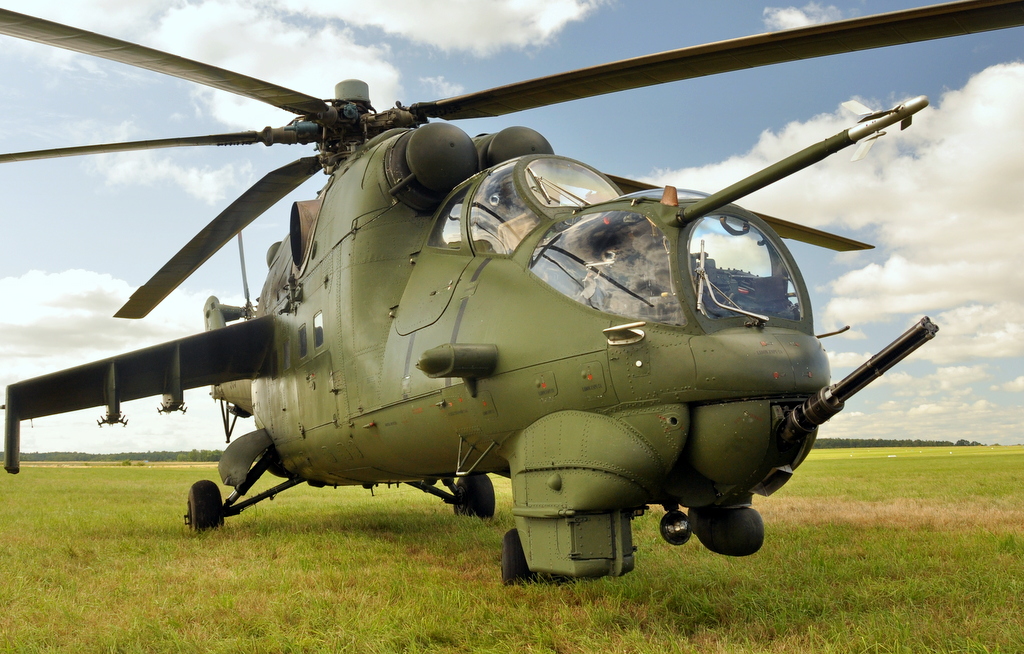 Latający czołg Mi-24 w akcji na Mazury AirShow 2019